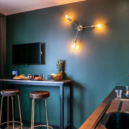 Appartement Onloc - Le Romantique Proche Centre - Parking Pau